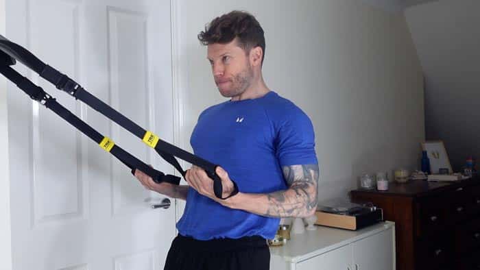 reverse grip row exercise